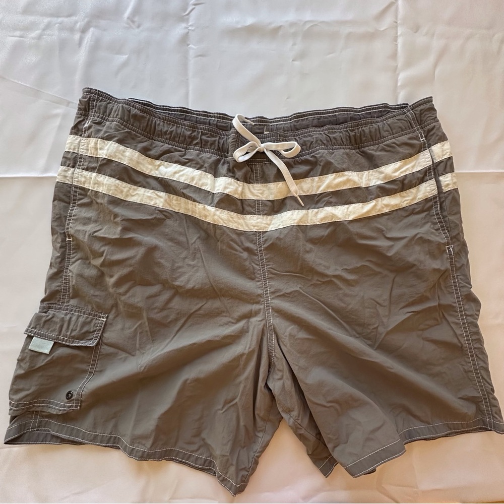 Merona grey white stripe swim trunks men’s XXL‎ drawstring pockets